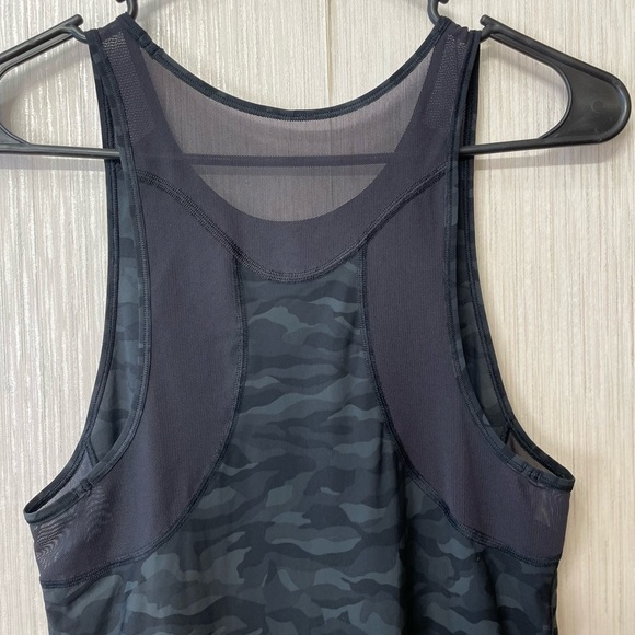 Lululemon Sculpt Tank II – Black Camo, Mesh Back, Size 4 - Picture 3 of 6
